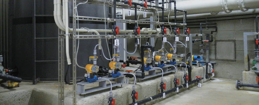 A typical multipump installation for transferring sodium hypochlorite. Features include an inlet gas elimination joint and an automatic air release system to help prevent gas locking