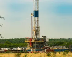 fracking oil rig