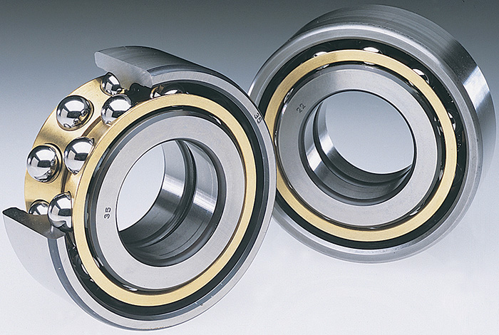 Image 1. Specially engineered thrust-taking bearings for pumps integrate machined brass cages, among other features, to effectively withstand extremely high temperatures, poor lubrication conditions and rough operation.