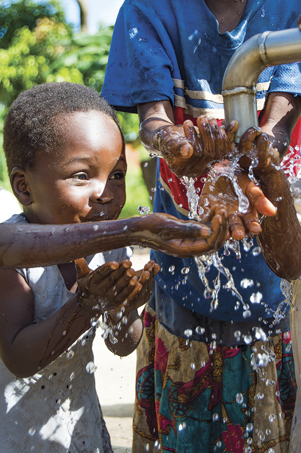 Children in Zolomondo Village in Malawi 