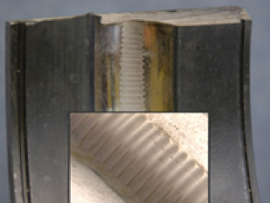 Fluting in bearing race caused by bearing currents