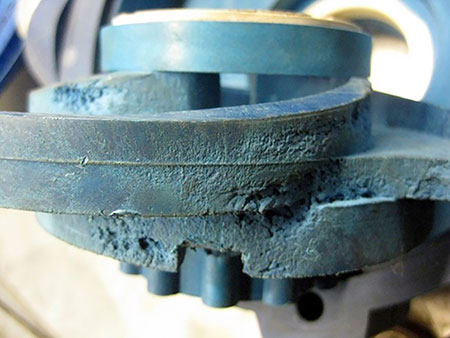 Cavitation damage 