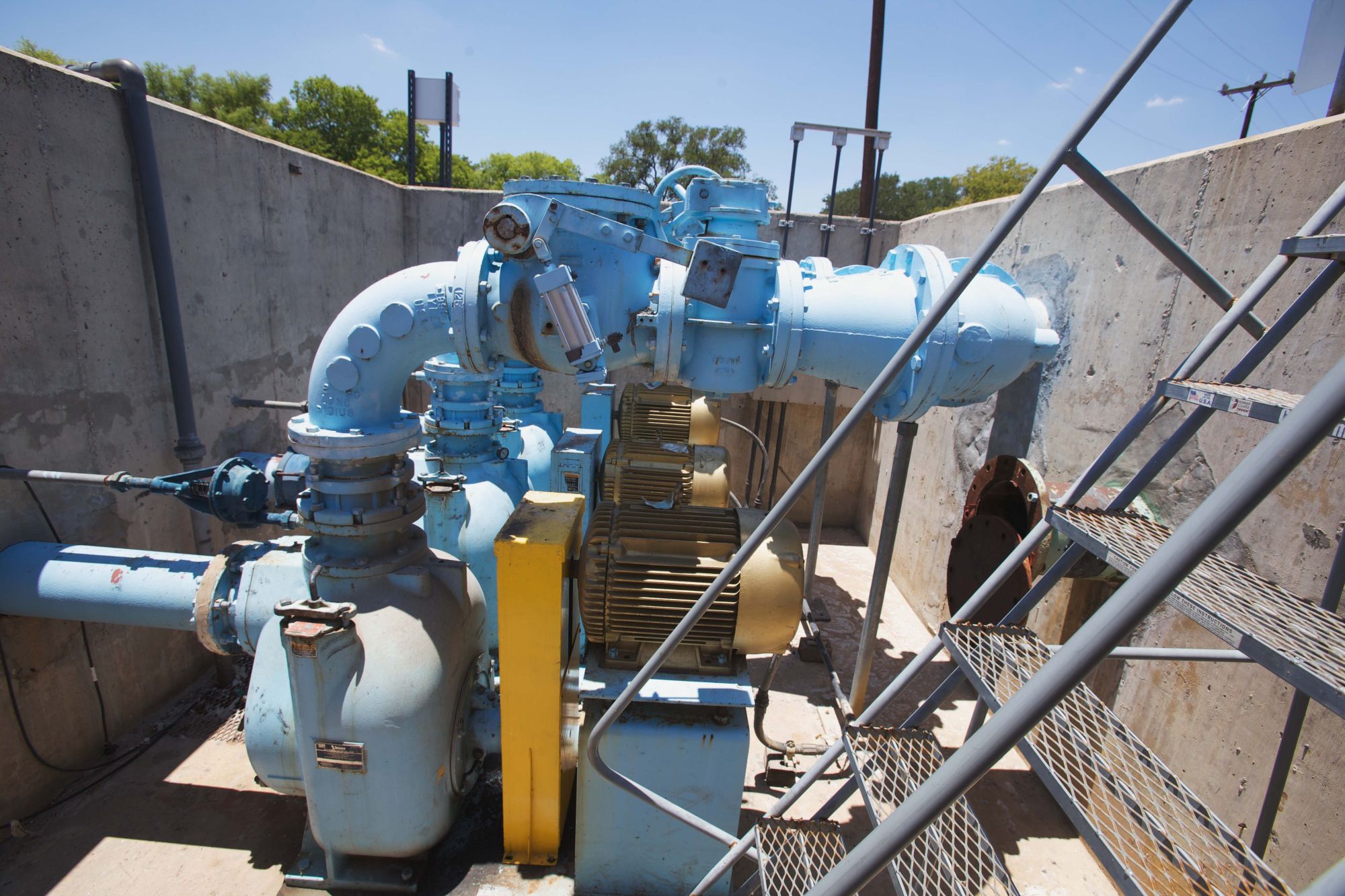 High-efficiency motors can differ in size and weight from older models, making it essential for engineers to account for form, fit and function during replacement.