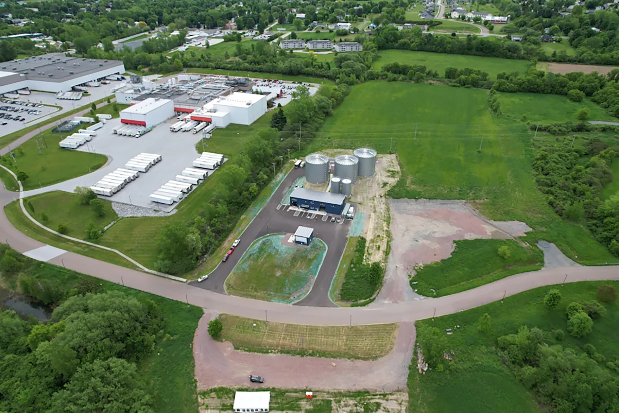 Ben & Jerry's factory next to biogas processing plant.