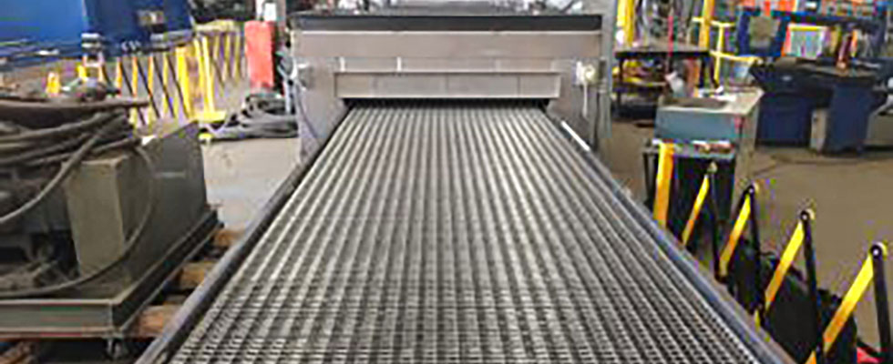 Conveyor oven
