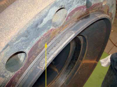Silicone coating appears to have been used in a previous repair after the male f