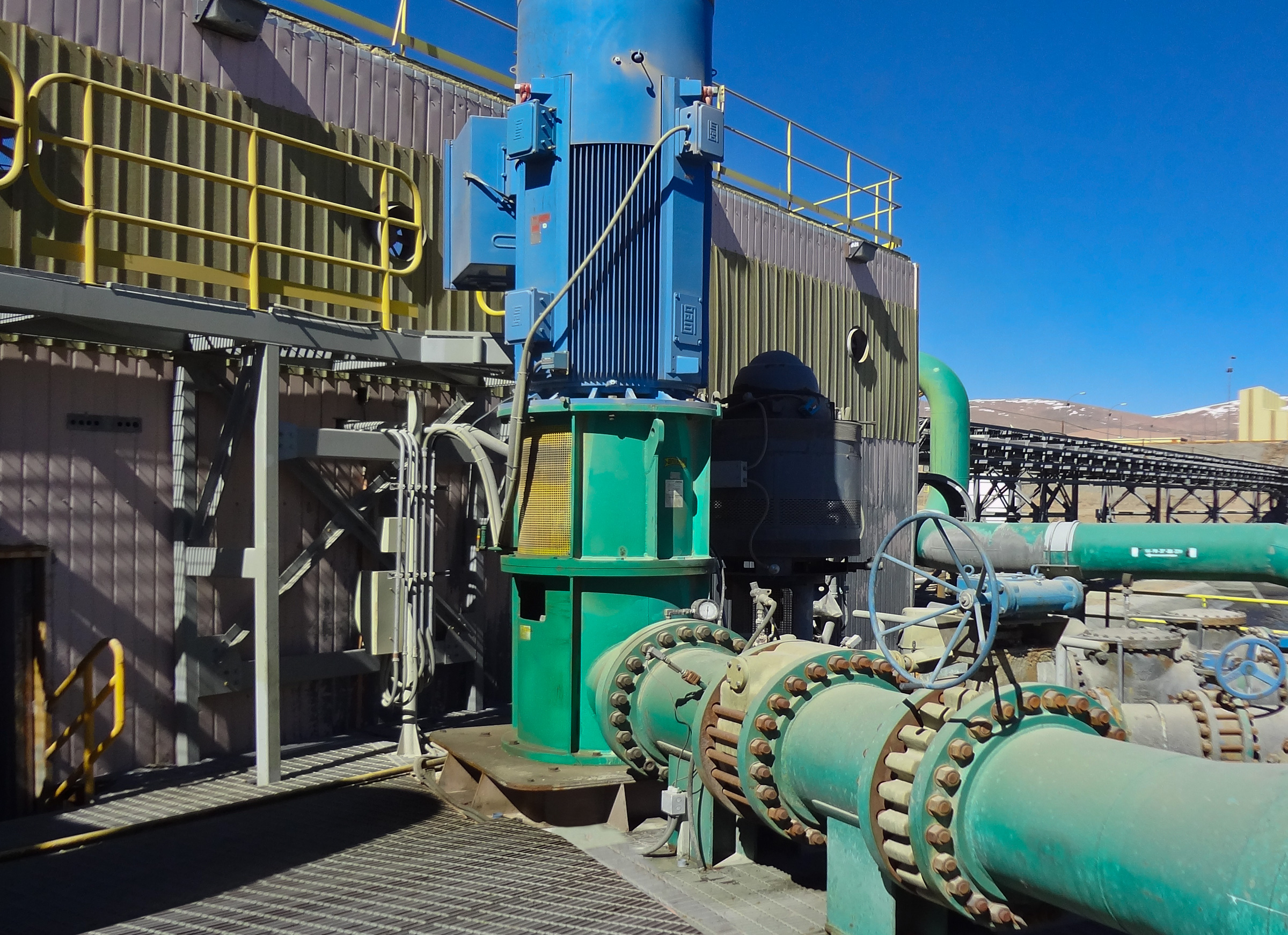 Figure 1. A reclaim water system employing a 1,400-horsepower pump