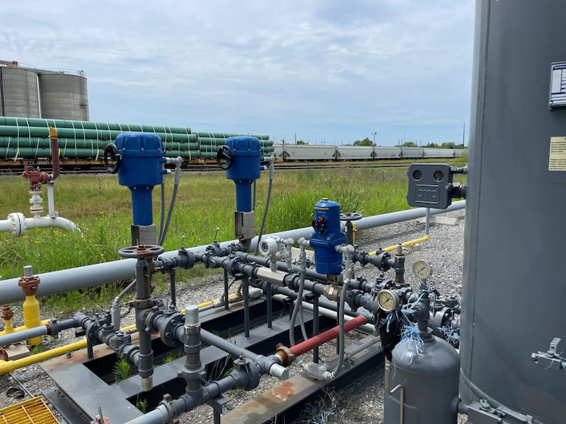 IMAGE 1: A gas lift process pipeline with process control actuators (Images courtesy of Rotork)
