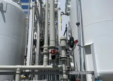 IMAGE 2: Glass-filled polyamide pneumatic actuators automating Type-21 ball valves in a lithium nickel slurry application. 